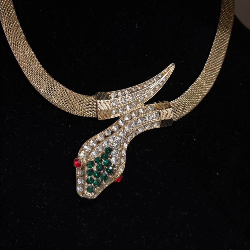 SET- STUNNING MESH SET-SNAKE NECKLACE SET